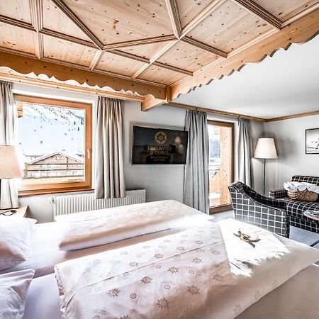 Hotel Edelweiss & Gurgl 奥伯古格尔 客房 照片